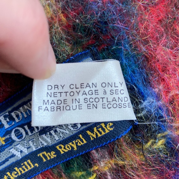 Vintage Edinburgh Old Town Weaving Co Mohair & Wool Red Plaid Royal Tartan Scarf - Picture 13 of 13